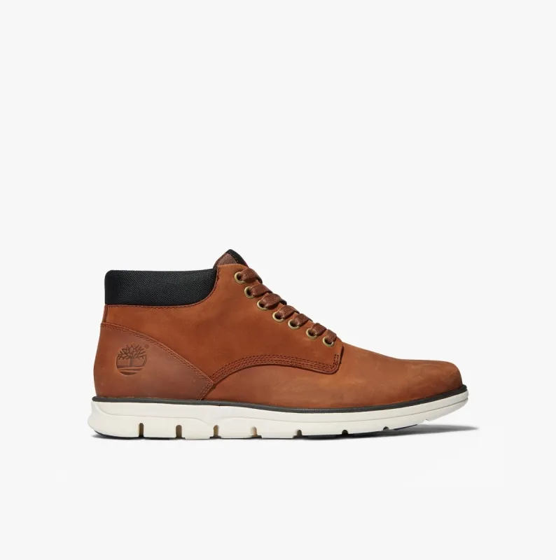 Timberland BRADSTREET CHUKKA Mens Boots Brown sold by Shuperb