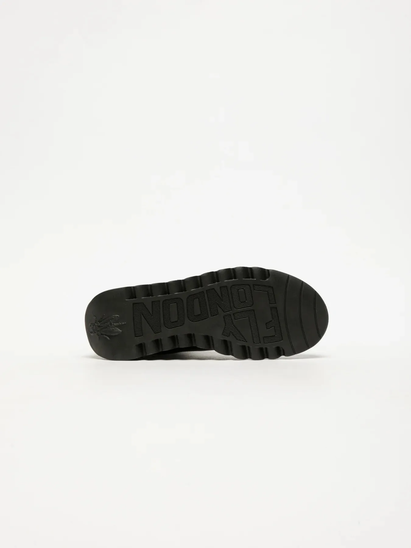 SALV Womens Chelsea Boots Black sold by Shuperb product image thumbnail 2