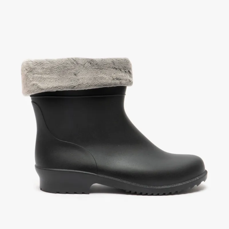 LINA Ladies Warm Lined Boots Black made by Shuperb