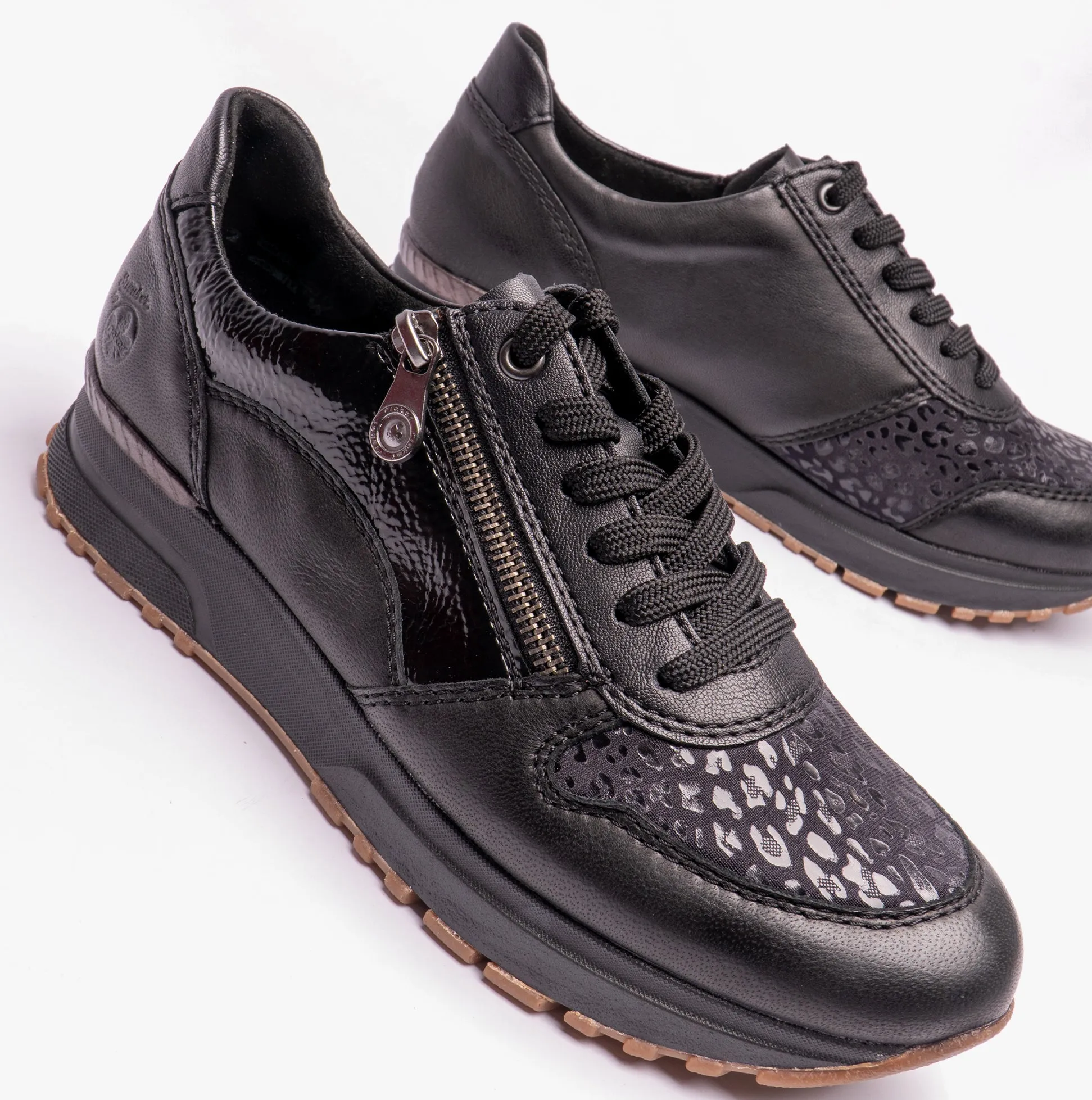 N7401-00 Ladies Trainers Black sold by Shuperb product image thumbnail 4