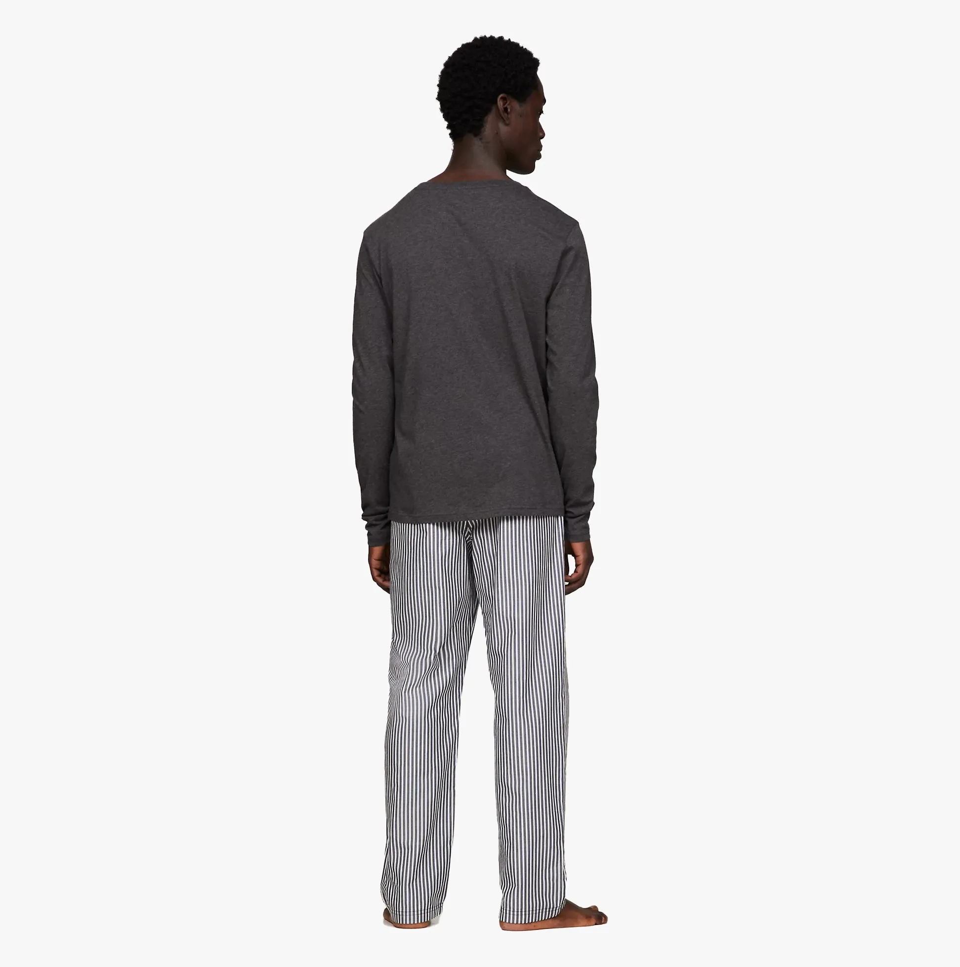 Tommy Hilfiger LS TEE LOGO GOLD Mens Sweatshirt Dark Grey Ht sold by Shuperb product image thumbnail 2