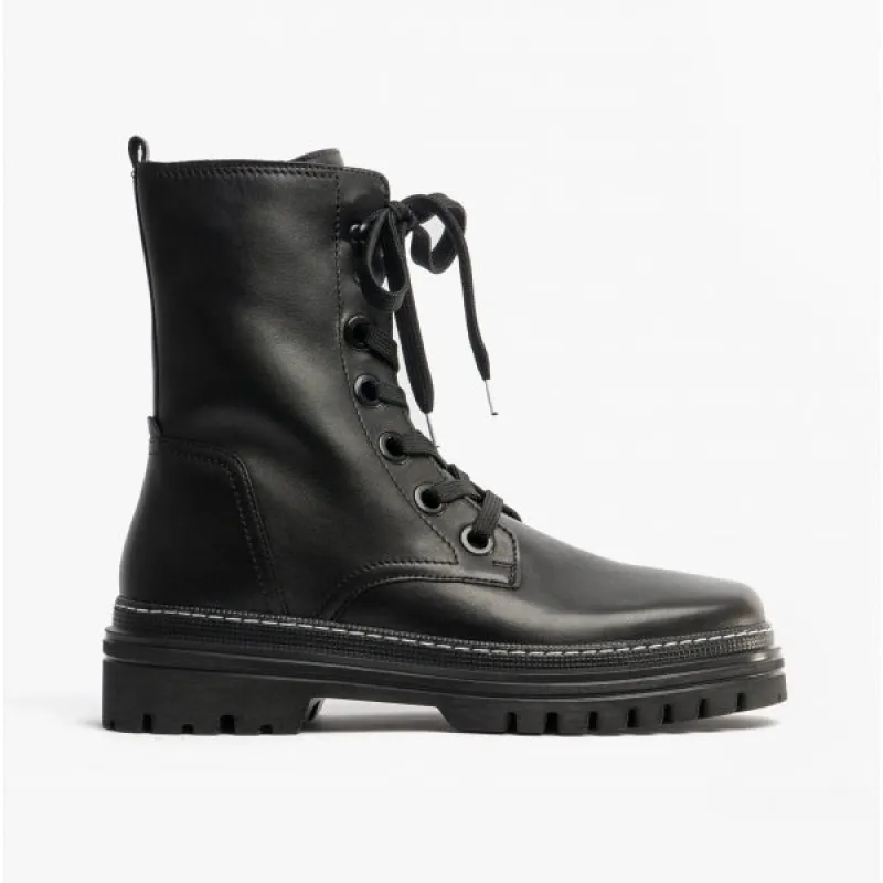 GENOA Ladies Boots Black sold by Shuperb