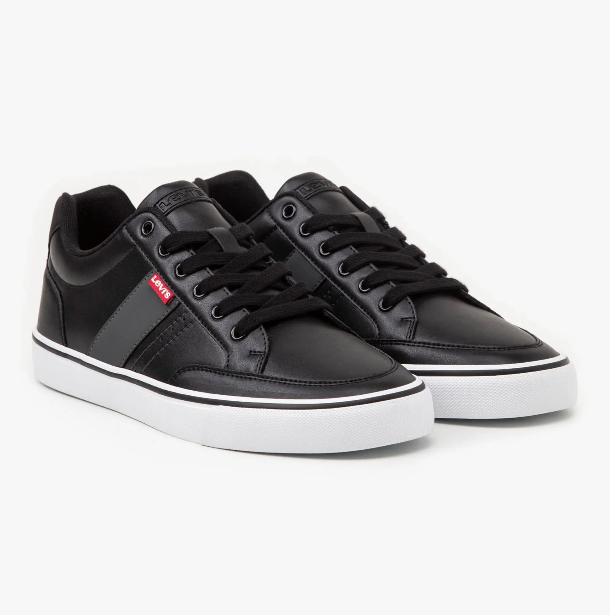 Levi's TURNER 2.0 Mens Trainers Black sold by Shuperb product image thumbnail 2