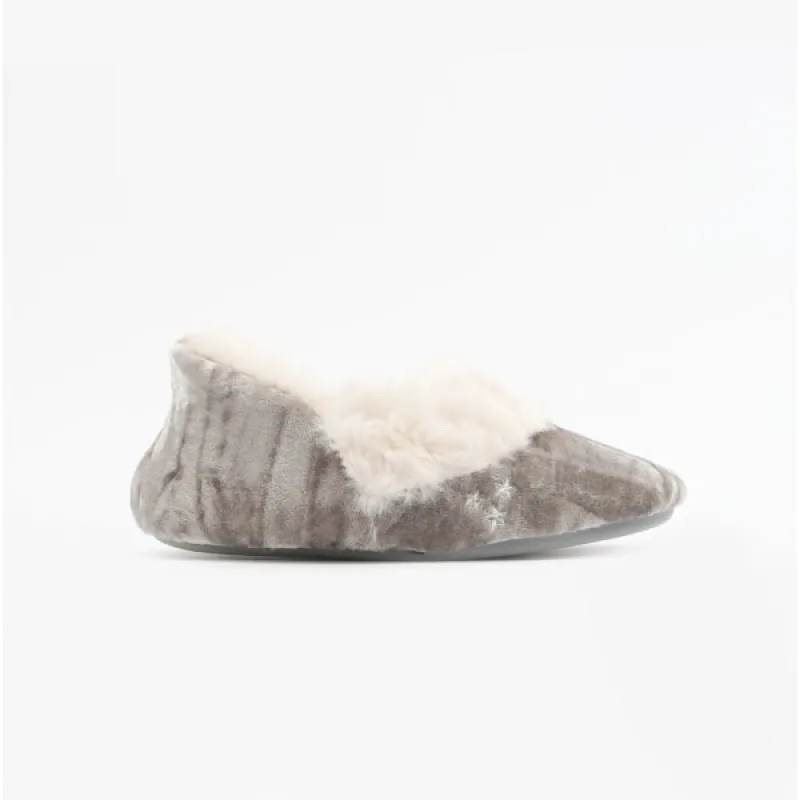 Dearfoams PEGGIE Girls Bootie Slippers Sleet sold by Shuperb