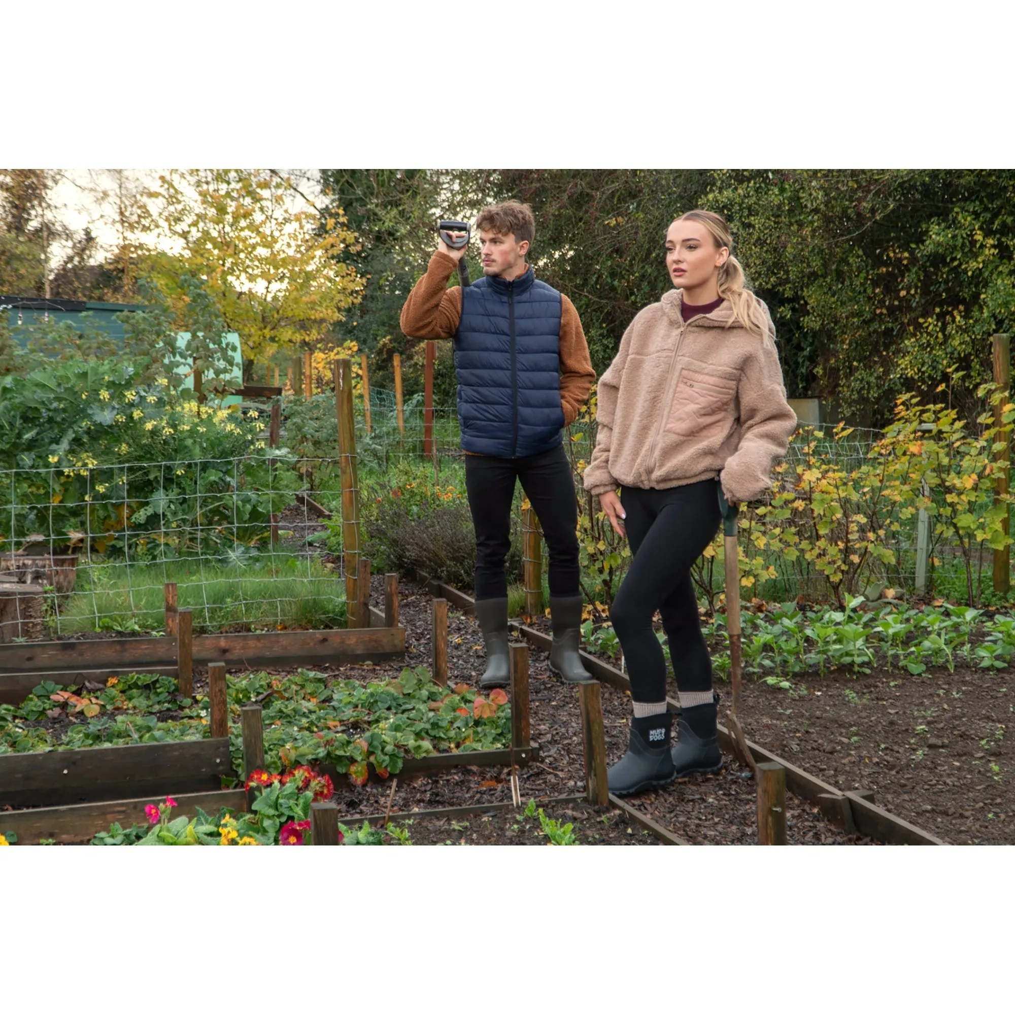 Mud Dogs RUTLAND SHORT Unisex Neoprene Wellies Black sold by Shuperb product image thumbnail 2
