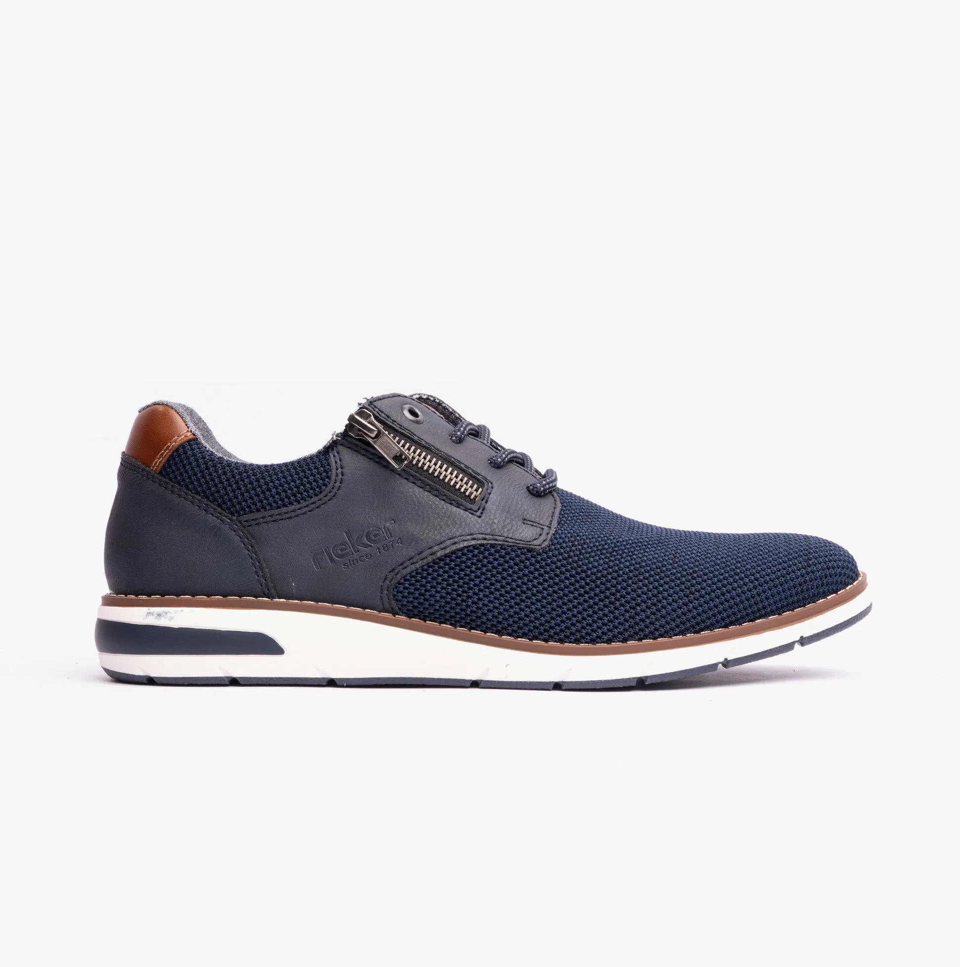 11311-14 Mens Trainers Blue sold by Shuperb