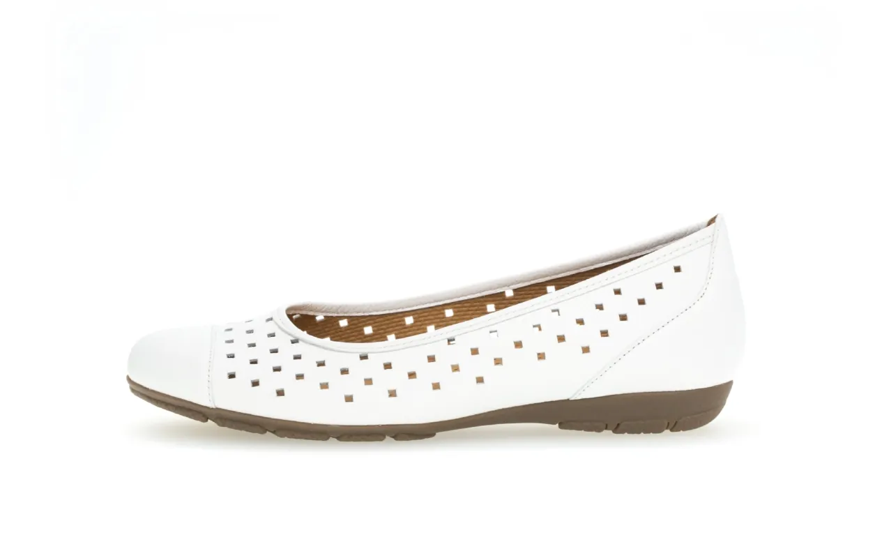 Gabor RUFFLE Womens Shoes White sold by Shuperb