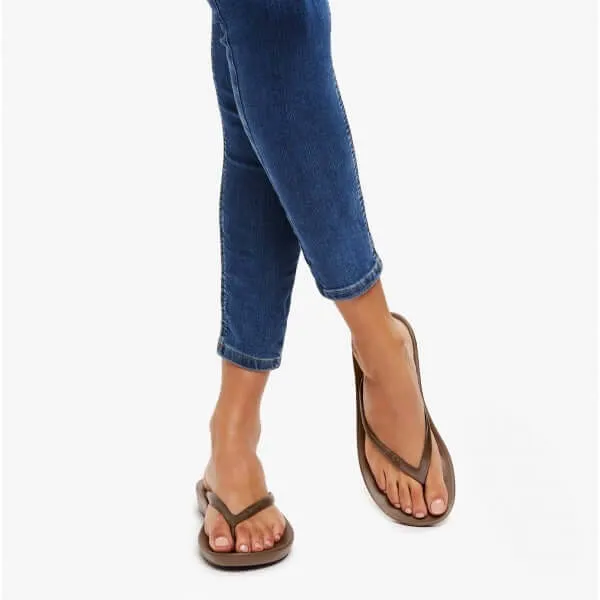 FitFlop IQUSHION Womens Ergonomic Toe Post Flip Flops Bronze sold by Shuperb product image thumbnail 2