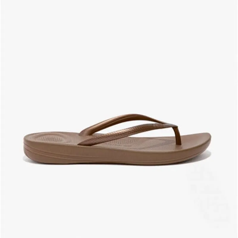 FitFlop IQUSHION Womens Ergonomic Toe Post Flip Flops Bronze sold by Shuperb