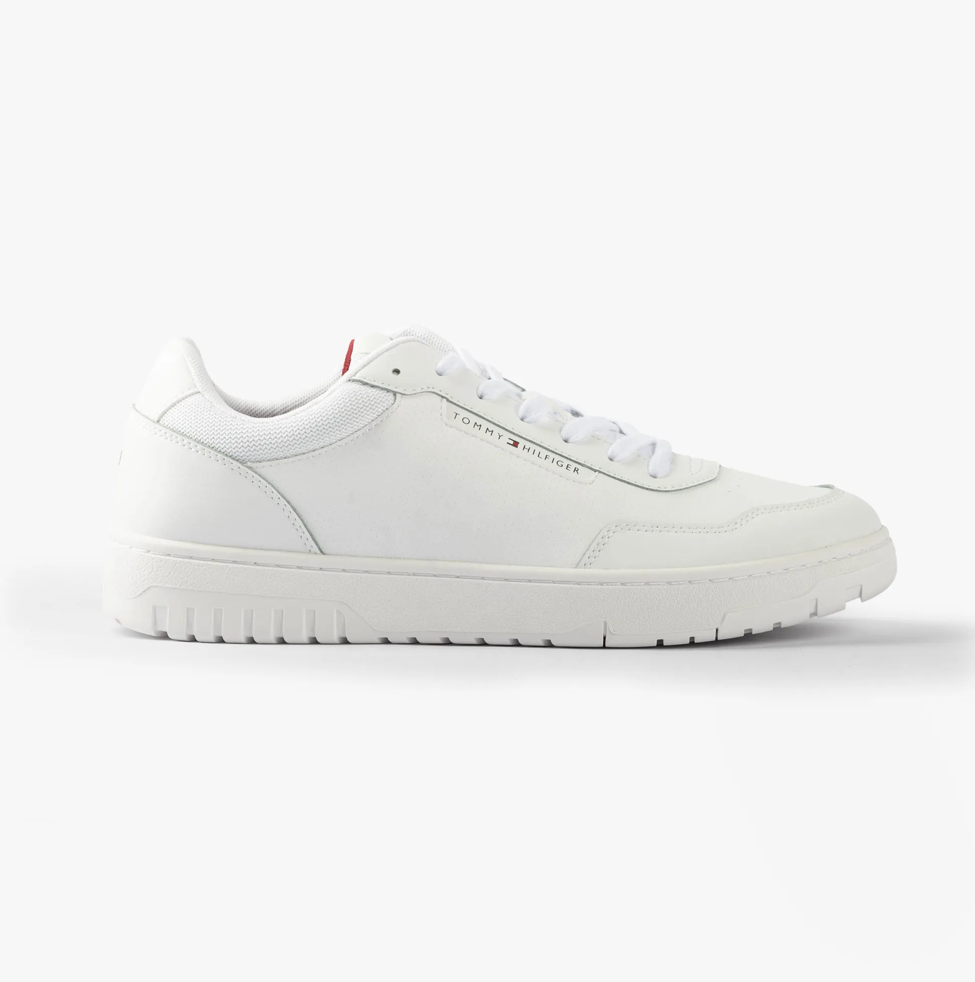 Tommy Hilfiger TH BASKET CORE Mens Trainers White sold by Shuperb