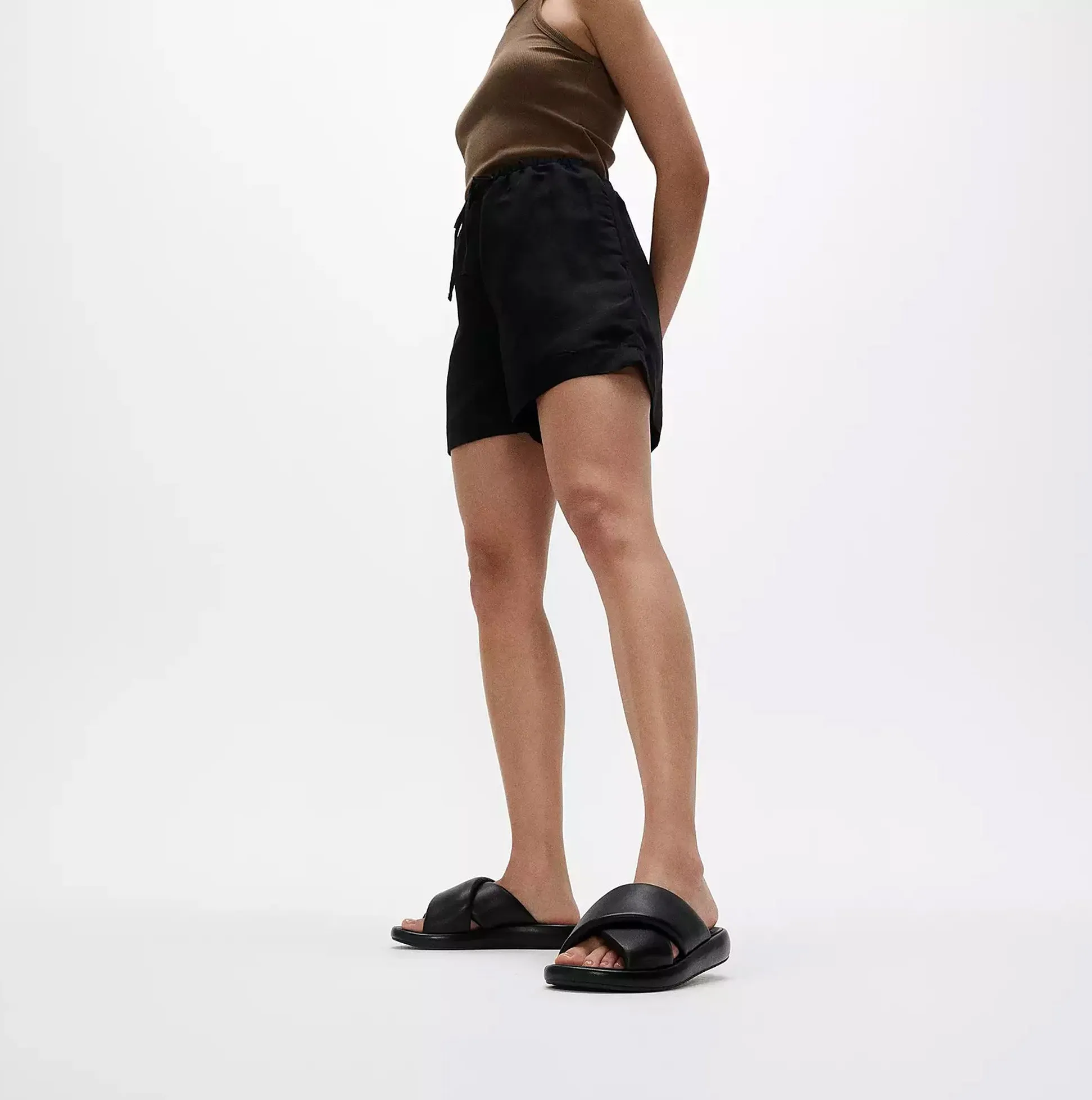 FitFlop iQUSHION D-LUXE Womens Slides All Black sold by Shuperb product image thumbnail 2