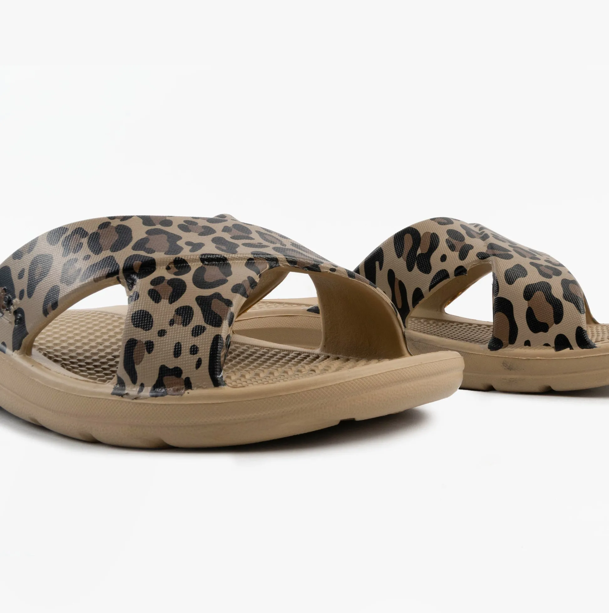Totes Sol Bounce 0359FLEO Womens Cross Slides Natural Leopard sold by Shuperb product image thumbnail 4