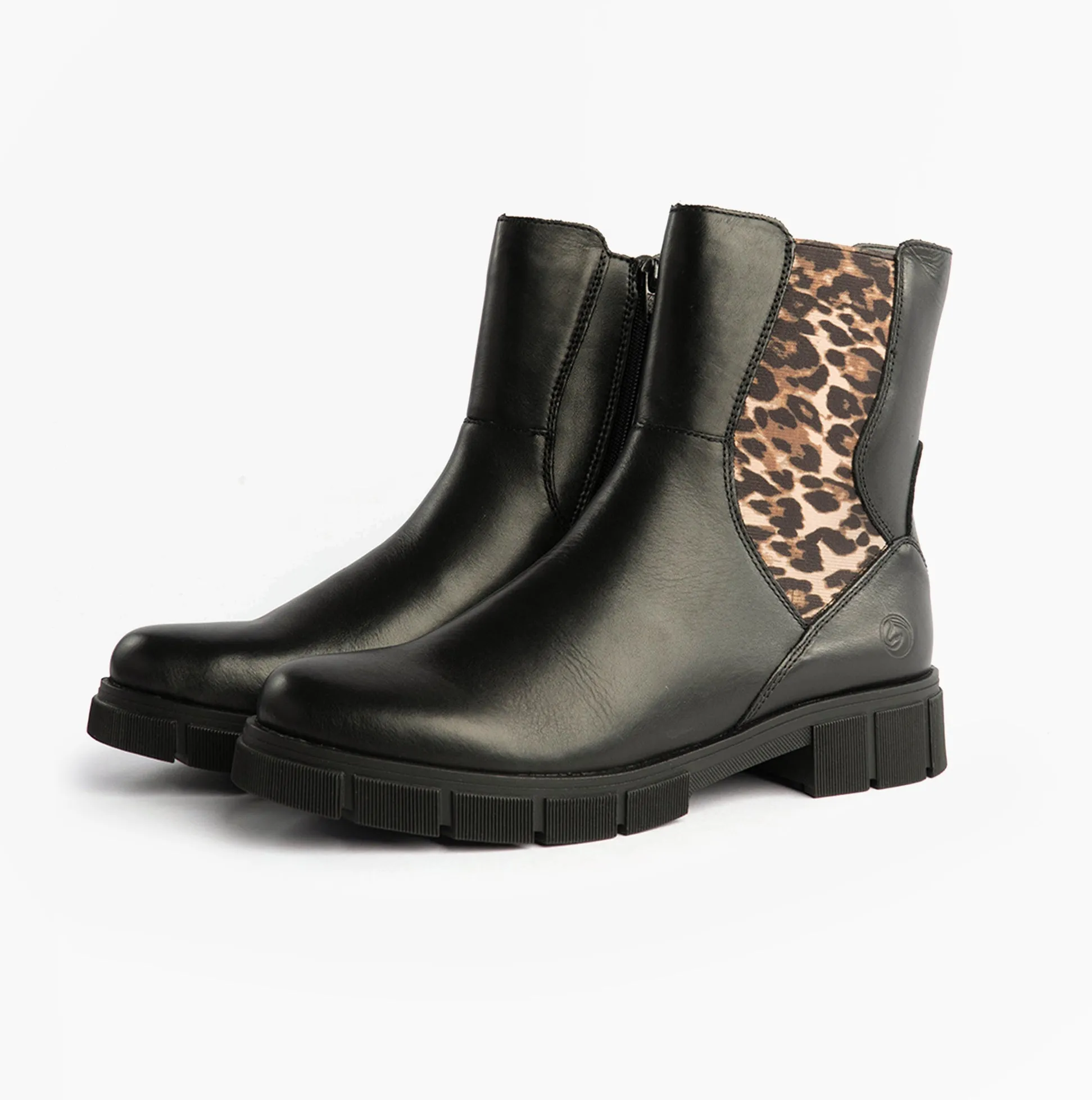 Remonte D2S70-03 Womens Side Zip Chelsea Boots Black sold by Shuperb product image thumbnail 4