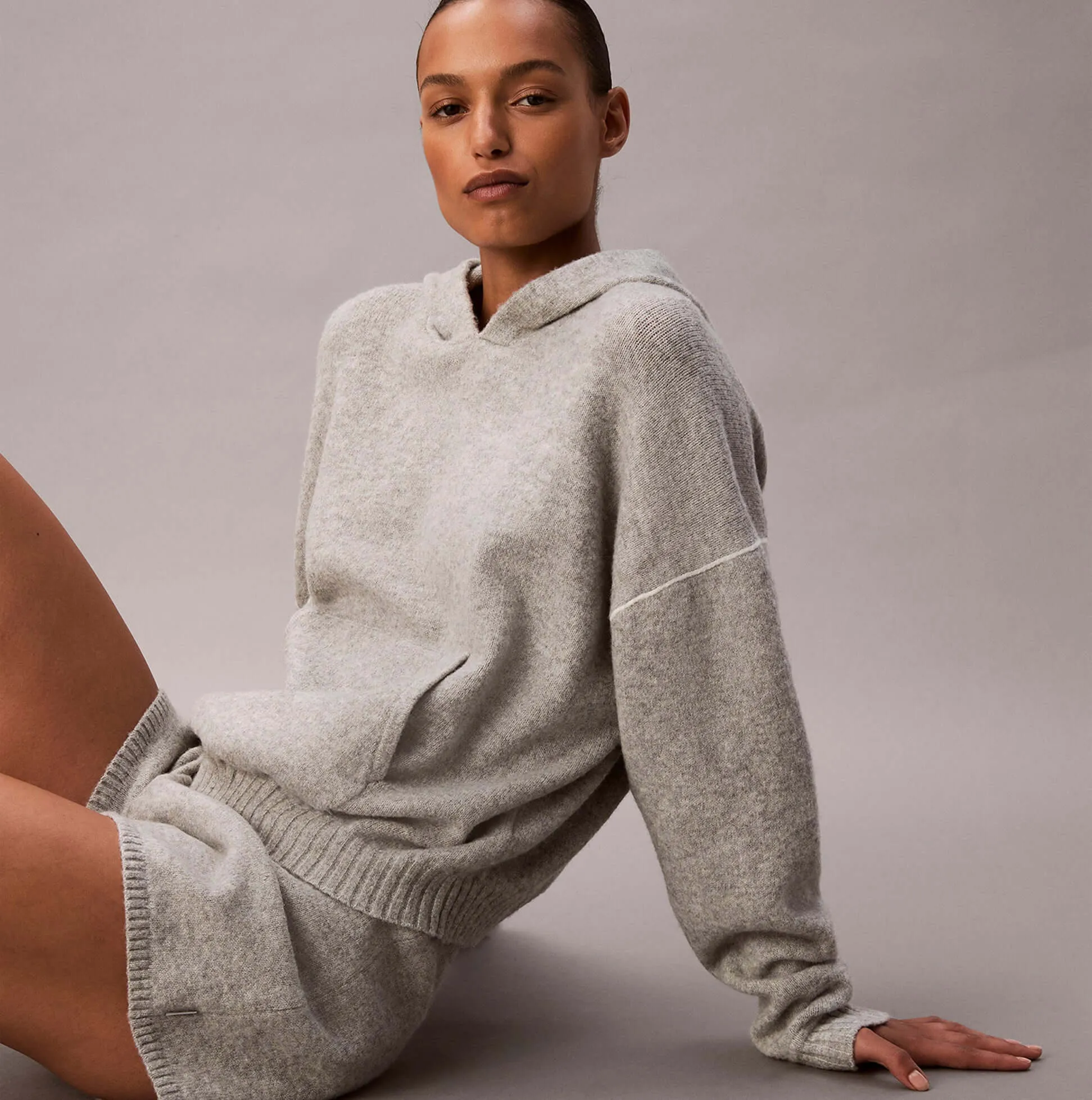 Calvin Klein PLUSH HOODIE Womens Plush Terry Grey Heather sold by Shuperb product image thumbnail 4