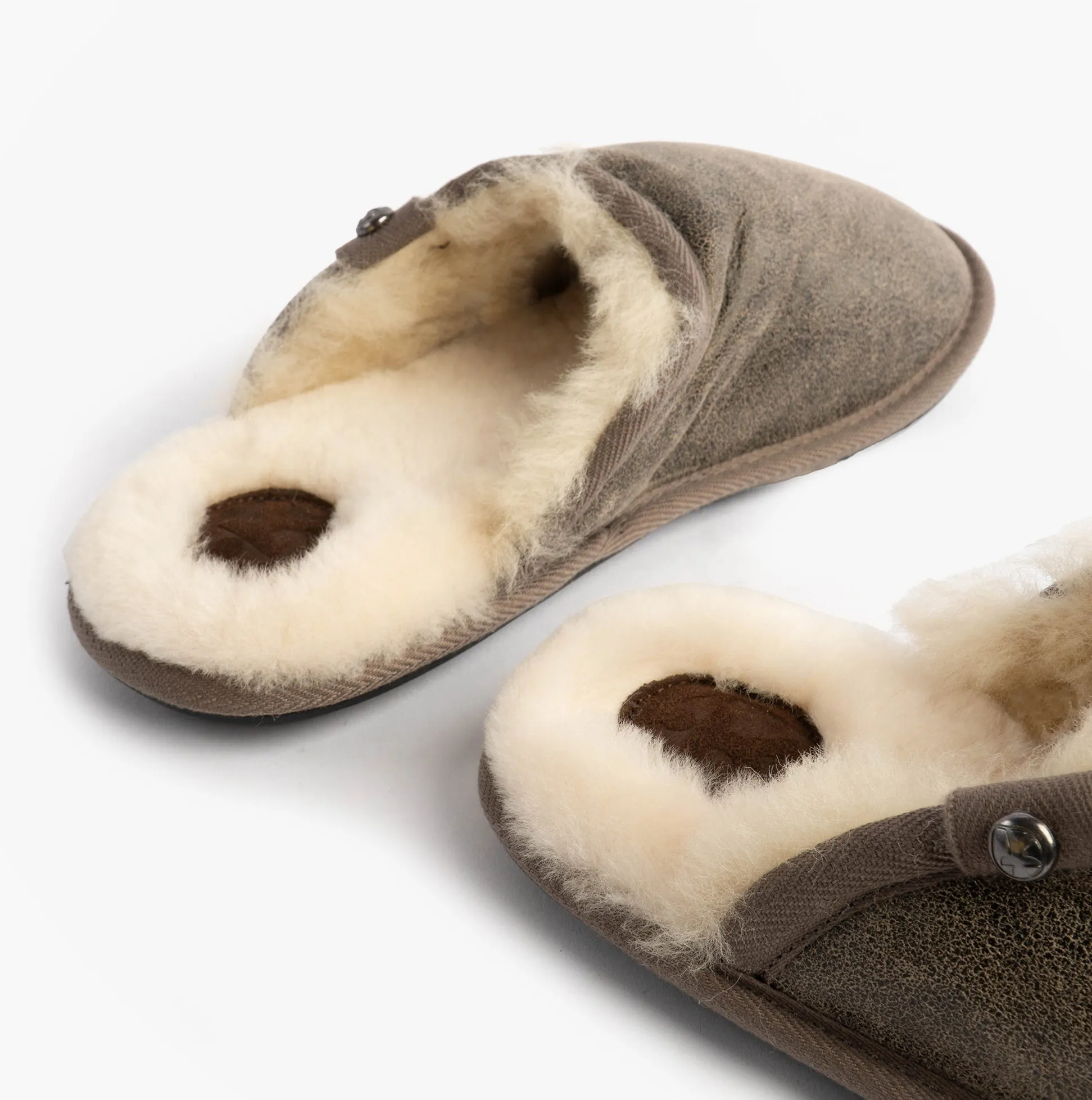 Bedroom Athletics KIEFER Mens Mules Slippers Distressed Tea sold by Shuperb product image thumbnail 5
