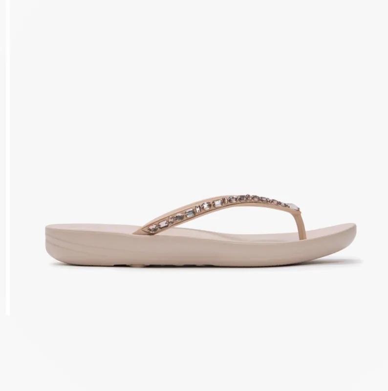 FitFlop IQUSHION MULTI Womens Toe-Post Sandals All Nude Rose made by Fitflop