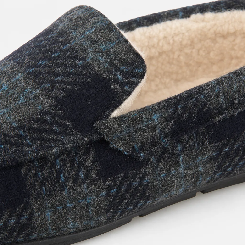 Totes Toasties CHECK MOCCASIN WITH CURLY FUR LINING Mens Moccasins Navy Check sold by Shuperb product image thumbnail 3