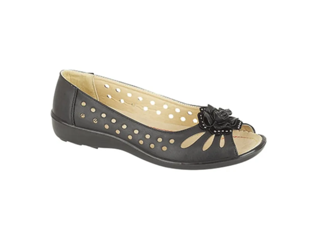 Boulevard DAYNA Womens Faux Leather Flower Peep Toe Flats Black sold by Shuperb