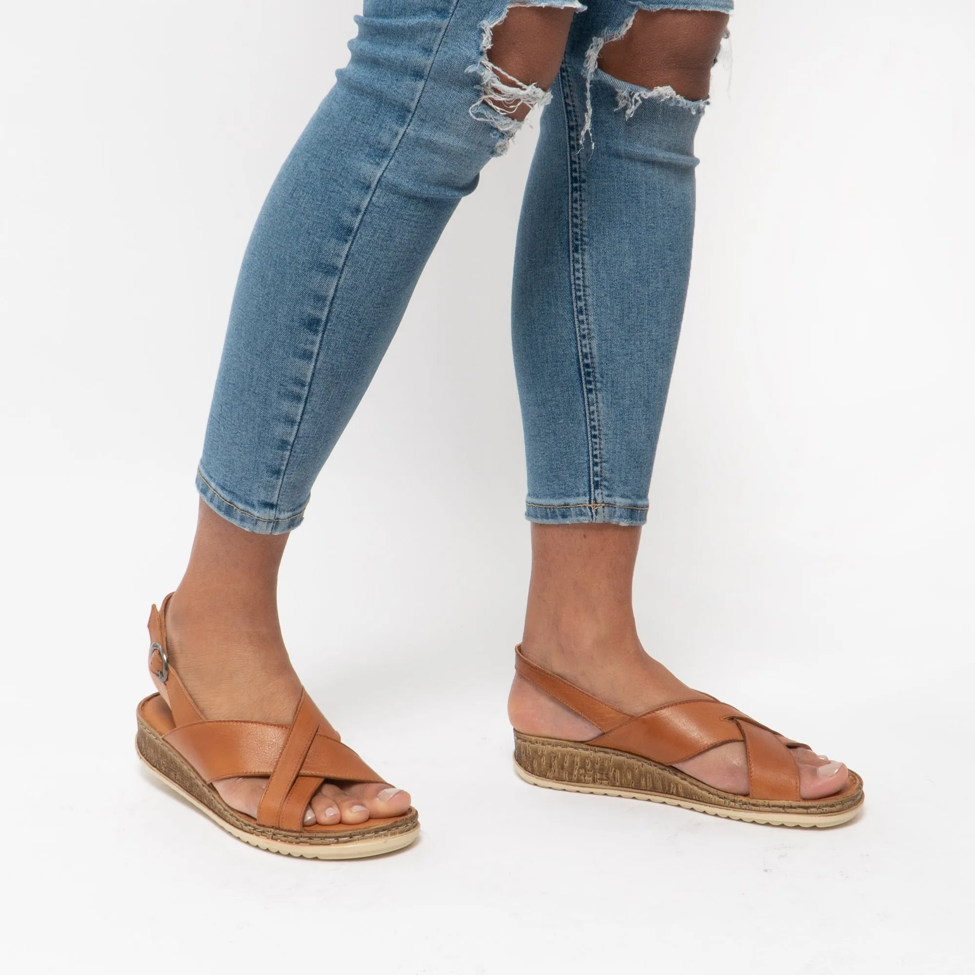 Hush Puppies ELENA Womens Leather Sandals Tan sold by Shuperb product image thumbnail 2