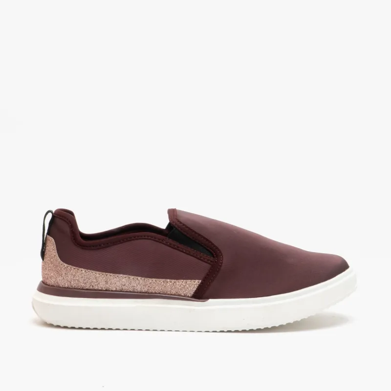 Rocket Dog BECKI Womens Slip On Trainers Oxblood sold by Shuperb
