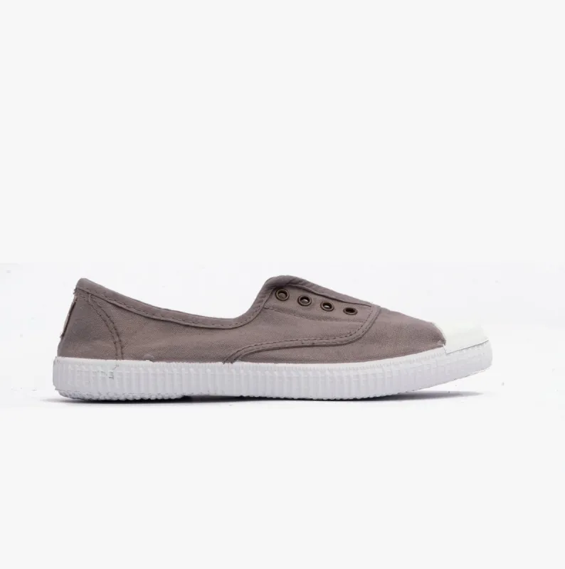 Victoria 1915 INGLESA DREC Womens Canvas Pumps Gris sold by Shuperb