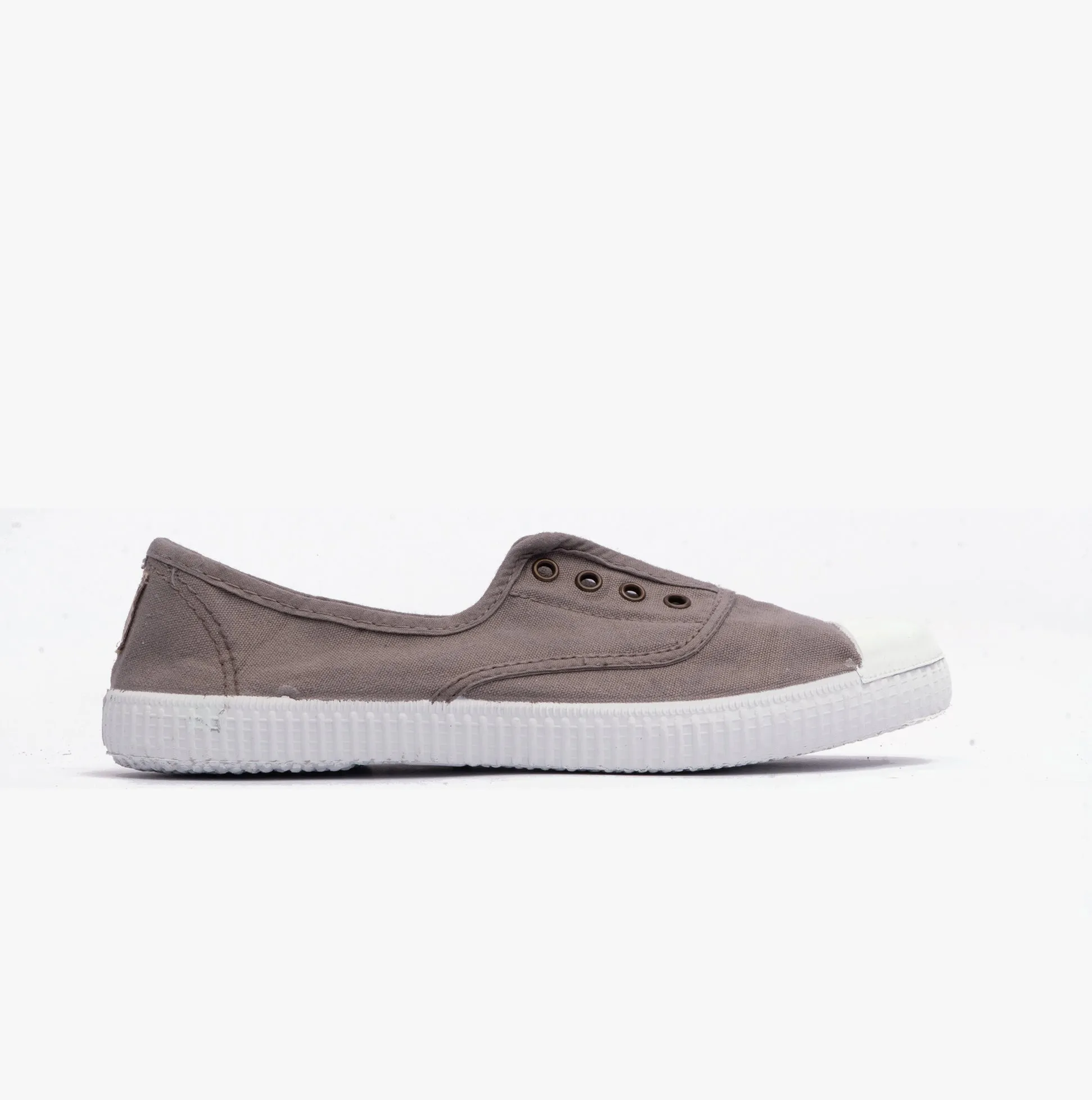 Victoria 1915 INGLESA DREC Womens Canvas Pumps Gris sold by Shuperb