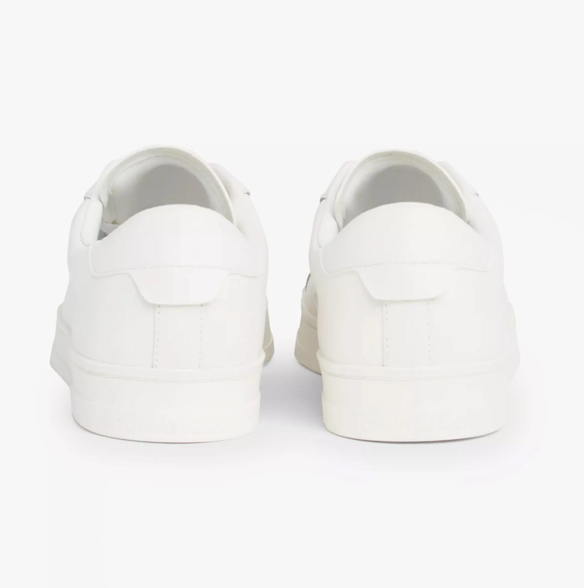 Tommy Hilfiger TJM LEATHER LOW CUPS Mens Trainers Ecru sold by Shuperb product image thumbnail 2