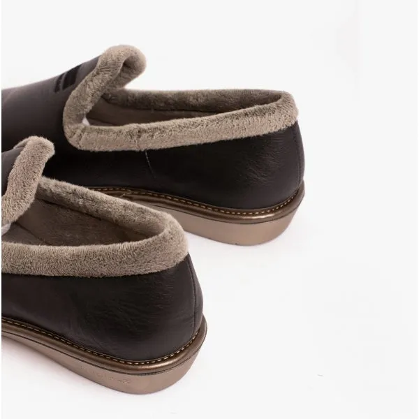 305 (DUBLIN) Ladies Leather Full Slippers Black sold by Shuperb product image thumbnail 5