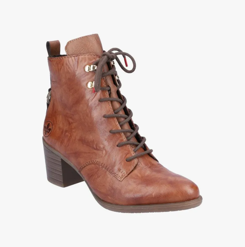 Y2000-22 Womens Boots Chestnut sold by Shuperb