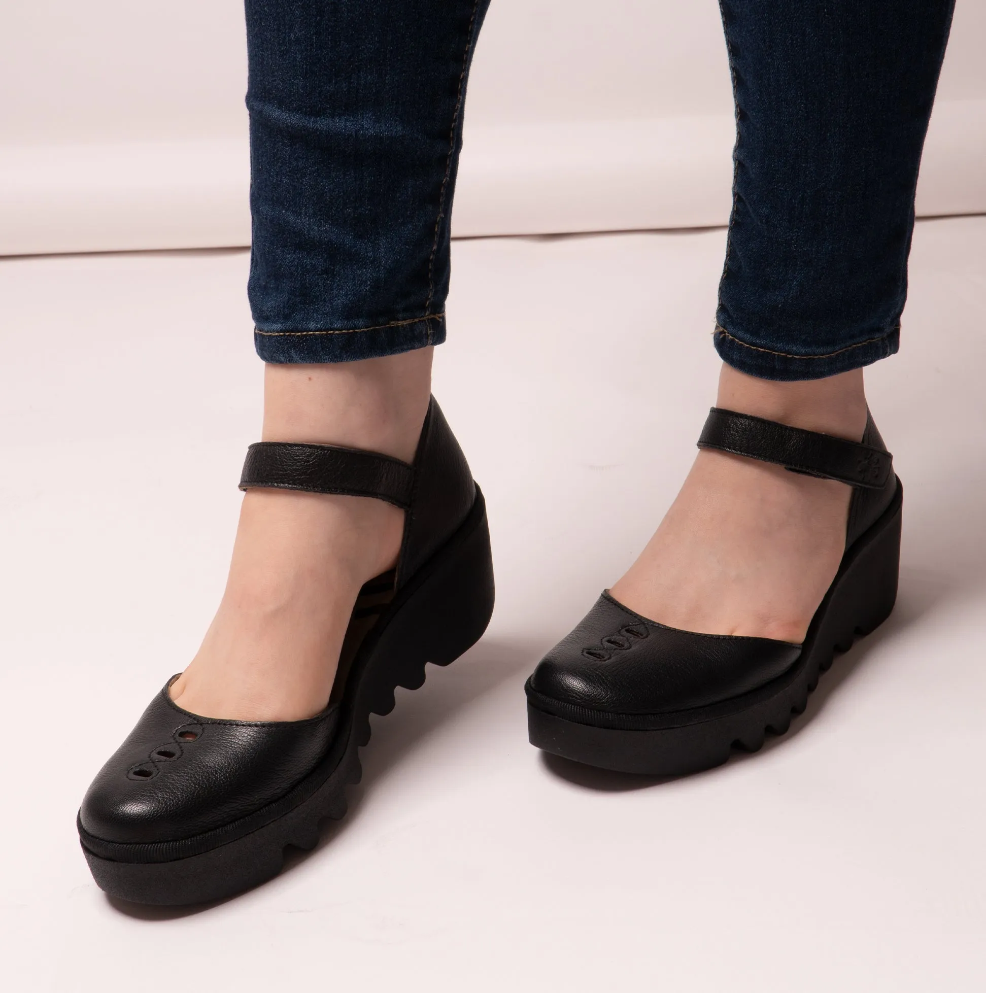 BISO305FLY Ladies Wedge Sandals Black sold by Shuperb product image thumbnail 3