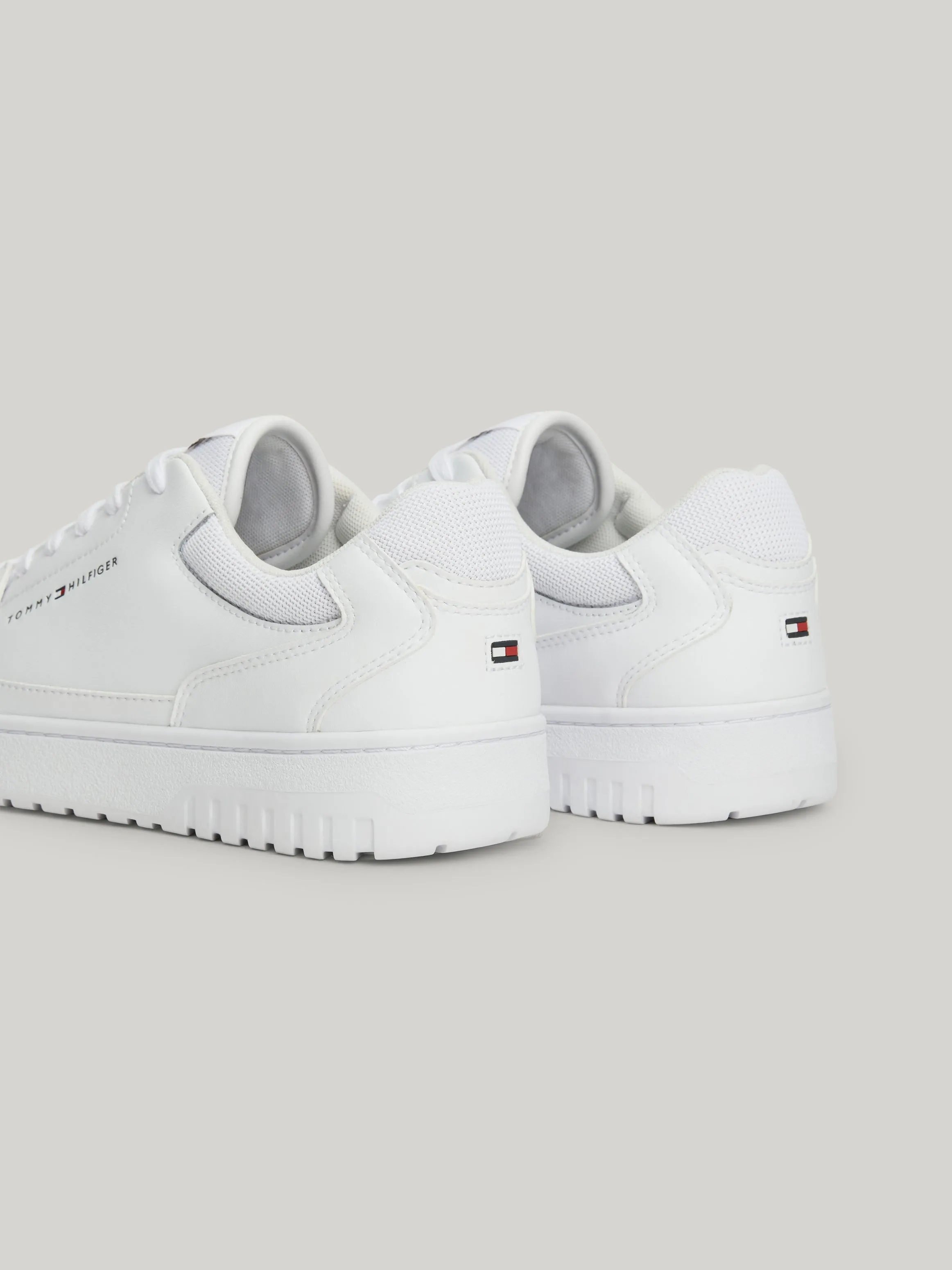 BASKET CORE LEATHER Mens Trainers White sold by Shuperb product image thumbnail 2