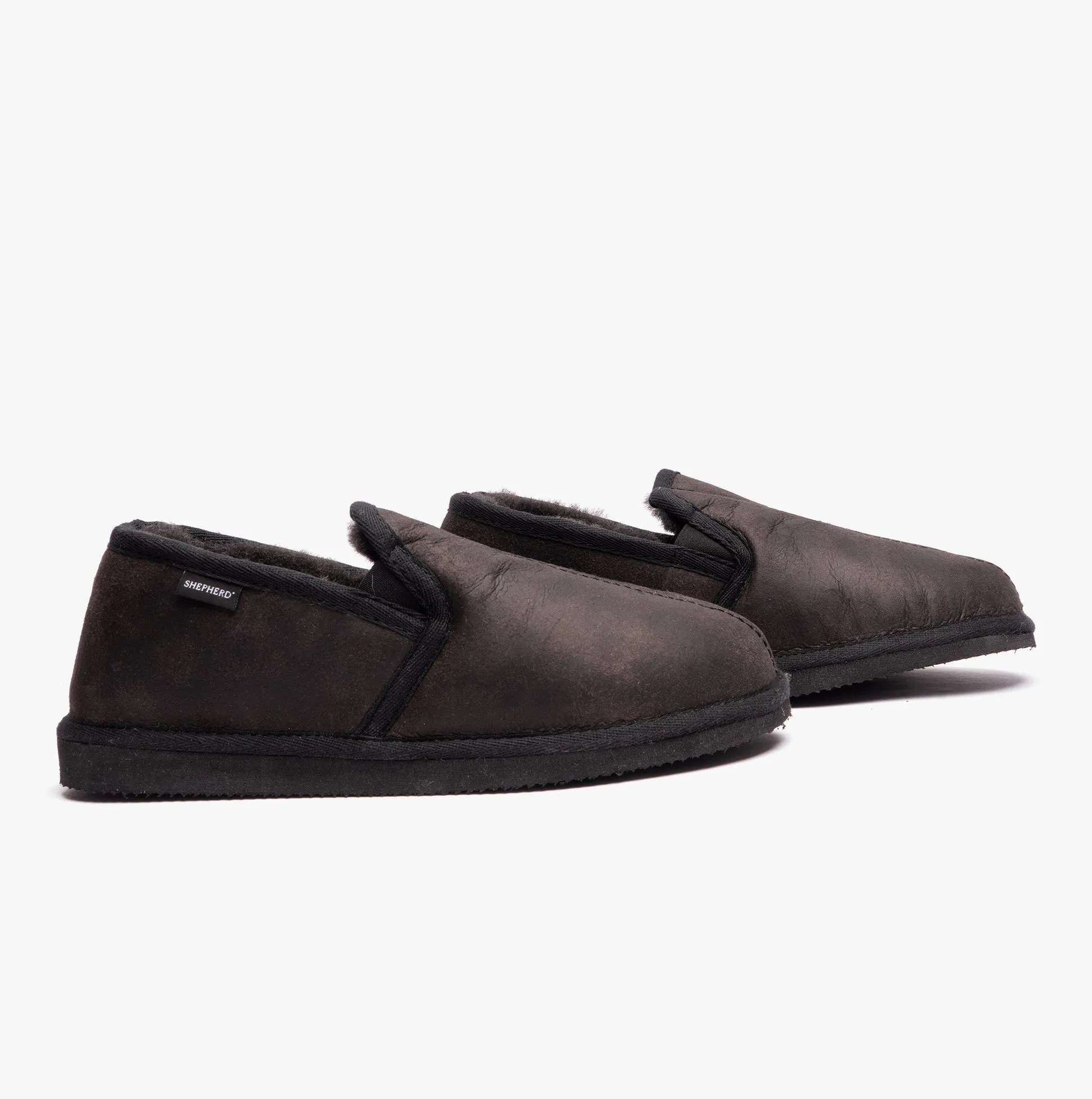 BOSSE Mens Sheepskin Full Slippers Matt Black sold by Shuperb product image thumbnail 3