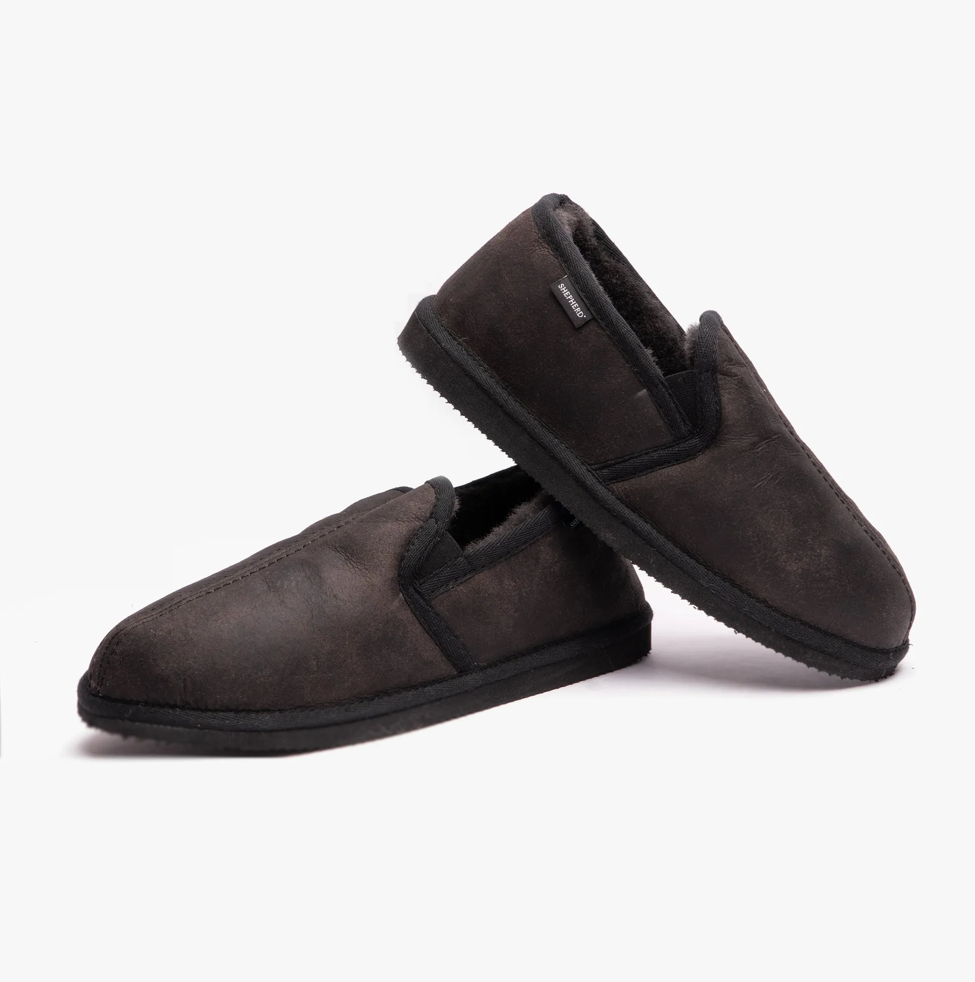 BOSSE Mens Sheepskin Full Slippers Matt Black sold by Shuperb product image thumbnail 4