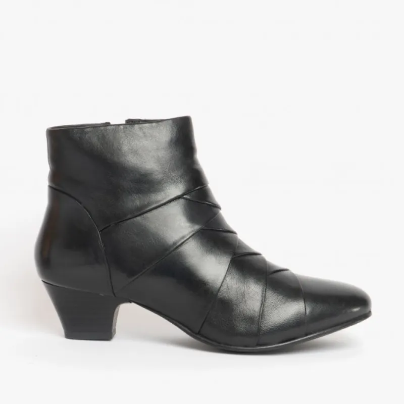 TARA Womens Boots Black sold by Shuperb