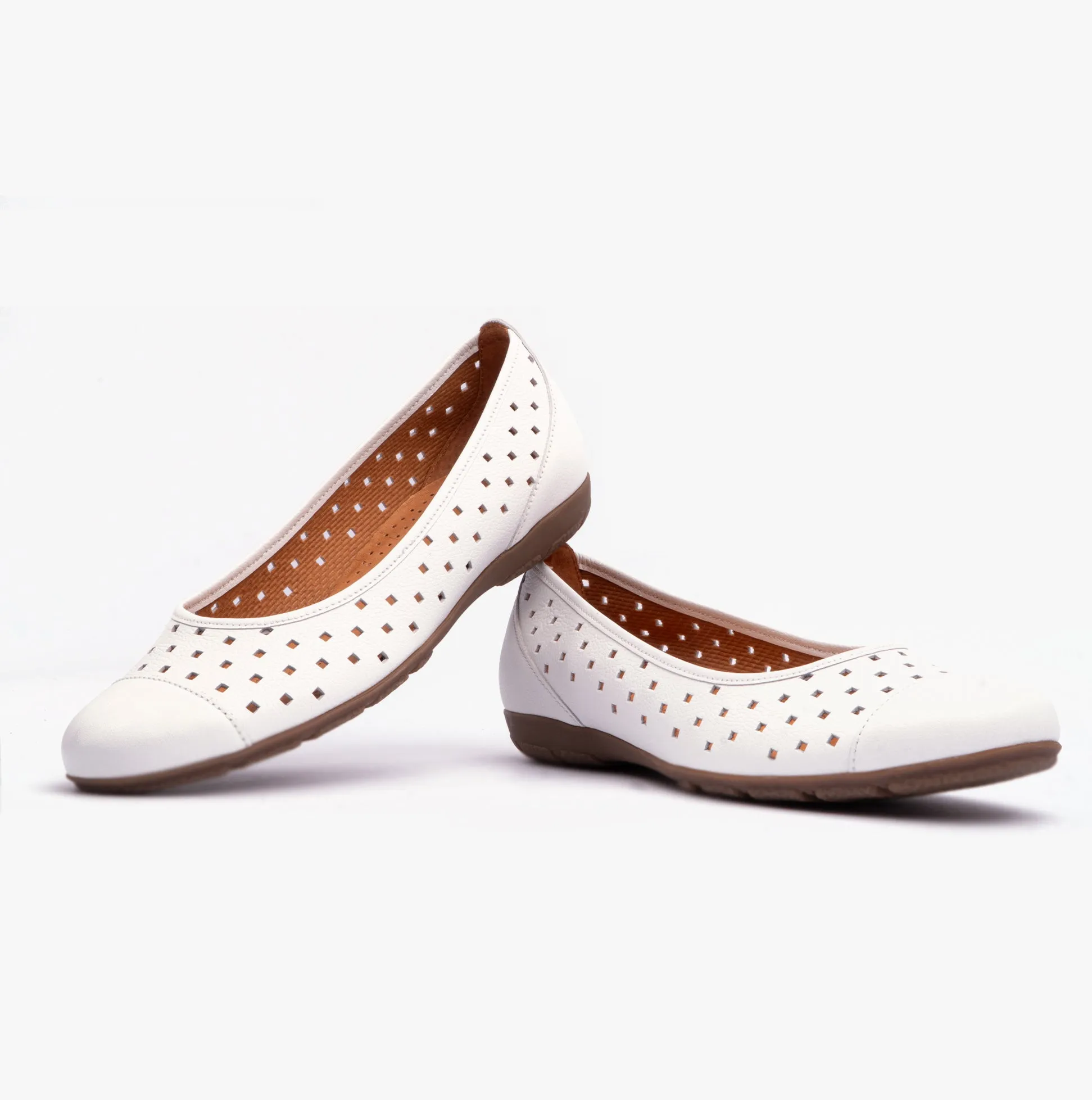 RUFFLE Womens Shoes White sold by Shuperb product image thumbnail 3