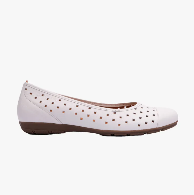 RUFFLE Womens Shoes White sold by Shuperb