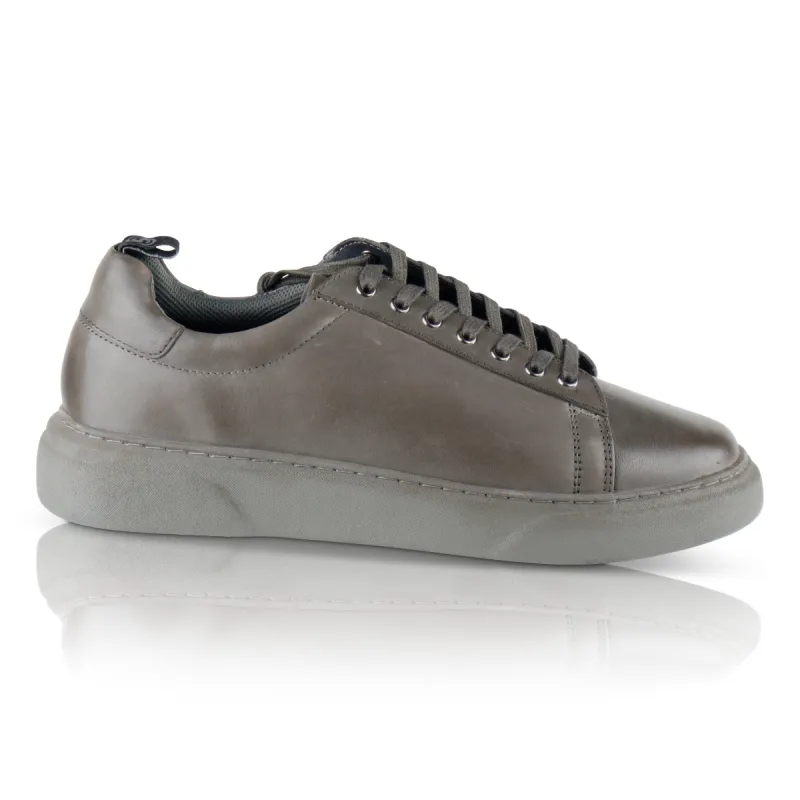 CHARTERHOUSE Mens Trainers Grey sold by Shuperb