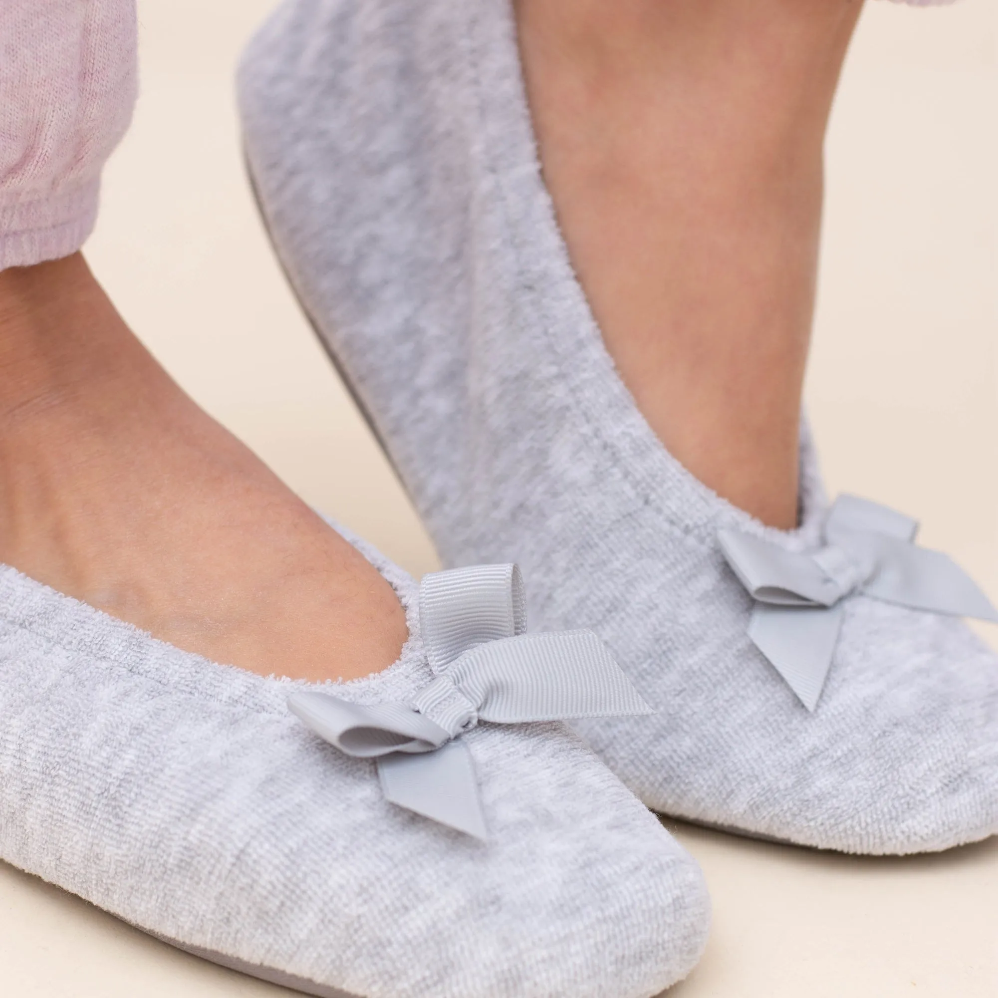 Totes Isotoner STRETCH TERRY BOW Womens Ballerina Slippers Grey sold by Shuperb product image thumbnail 3