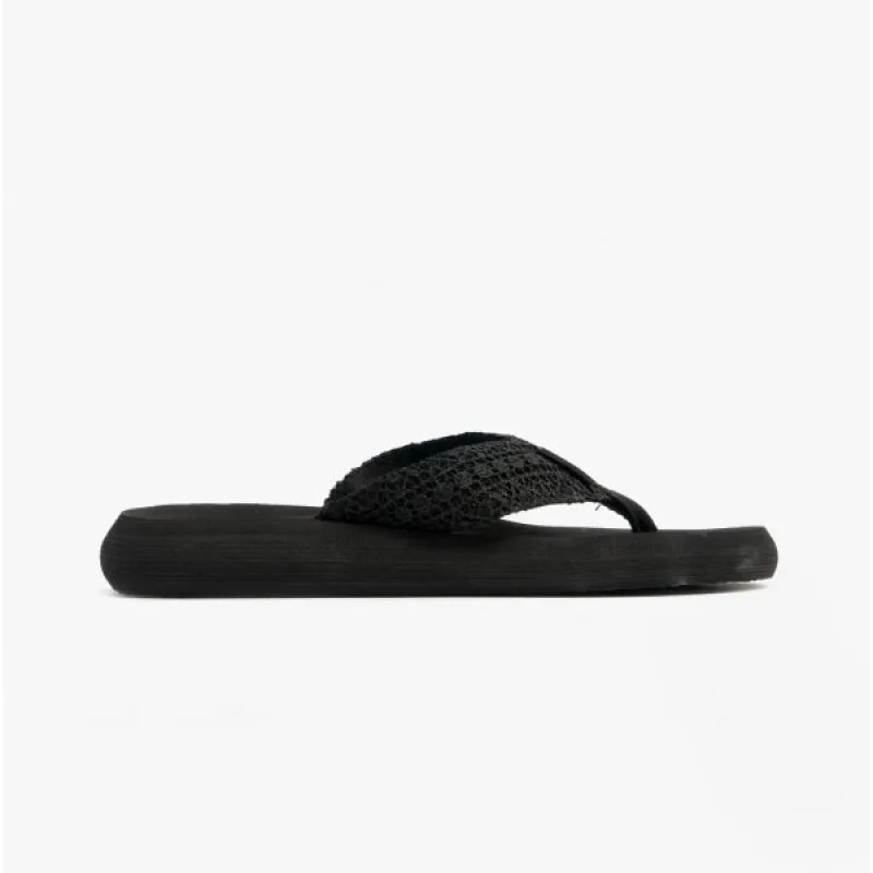 Rocket Dog SPOTLIGHT LIMA CROCHET Womens Flip Flops Black sold by Shuperb
