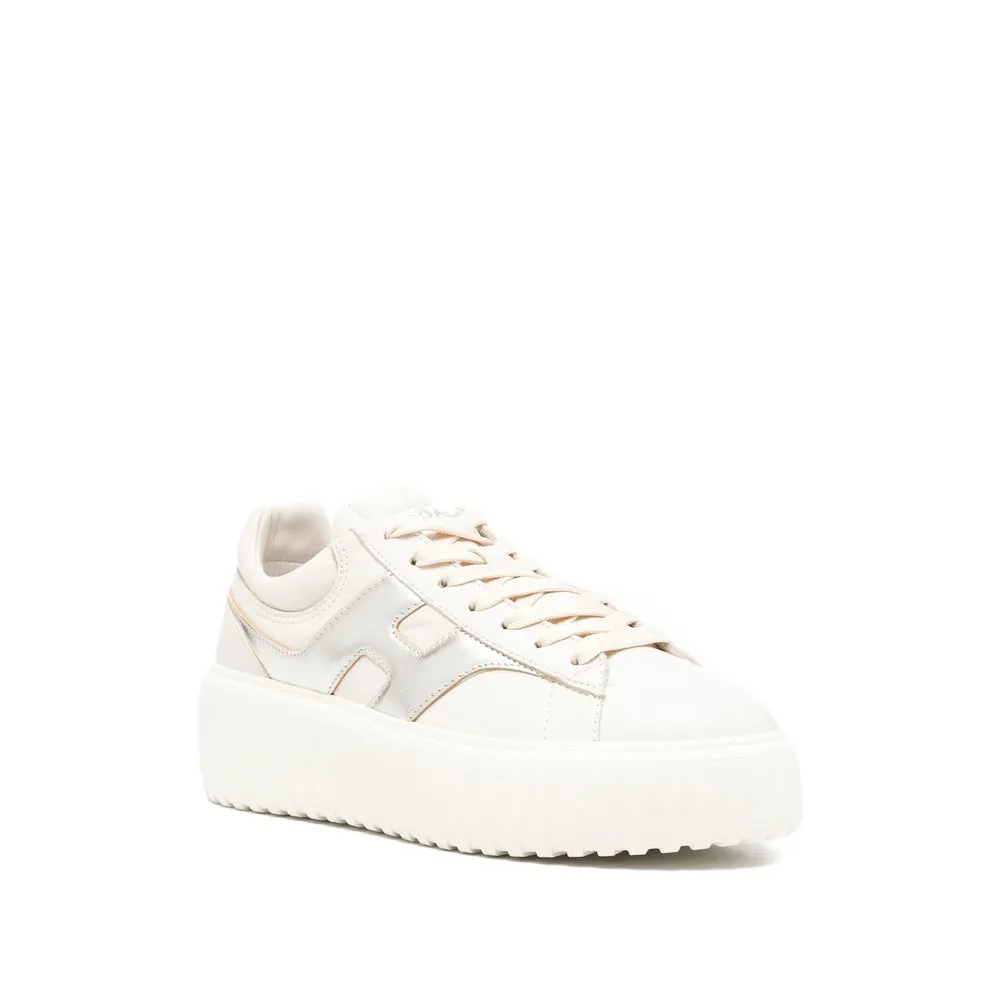 Sneakers Neutrals/Gold sold by Wanan Luxury product image thumbnail 2