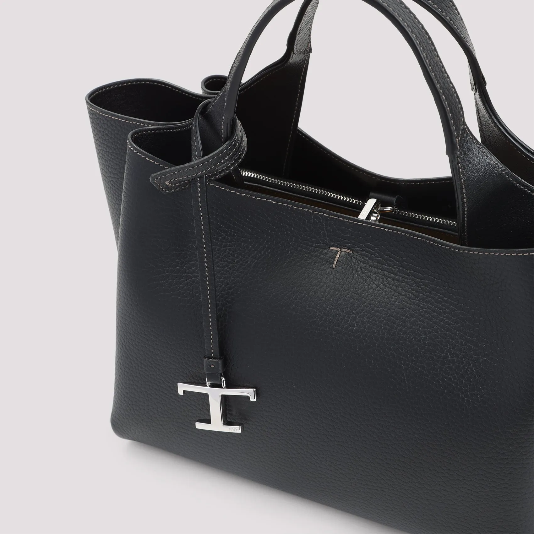Totes Black sold by Wanan Luxury product image thumbnail 4