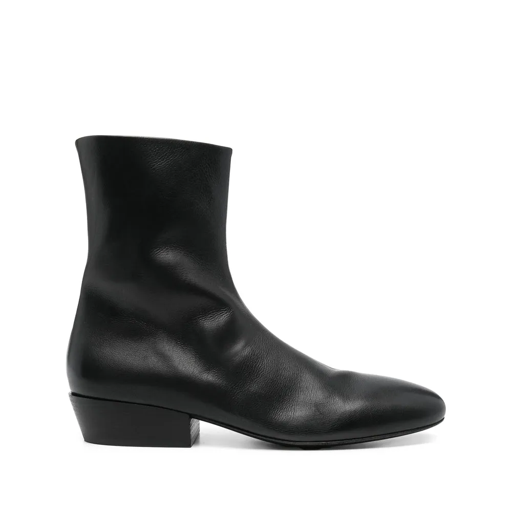 Shoes Black sold by Wanan Luxury