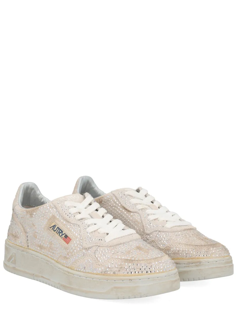 "Medalist Low" Sneaker sold by Wanan Luxury product image thumbnail 2