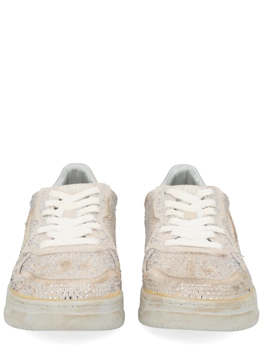 "Medalist Low" Sneaker sold by Wanan Luxury product image thumbnail 3