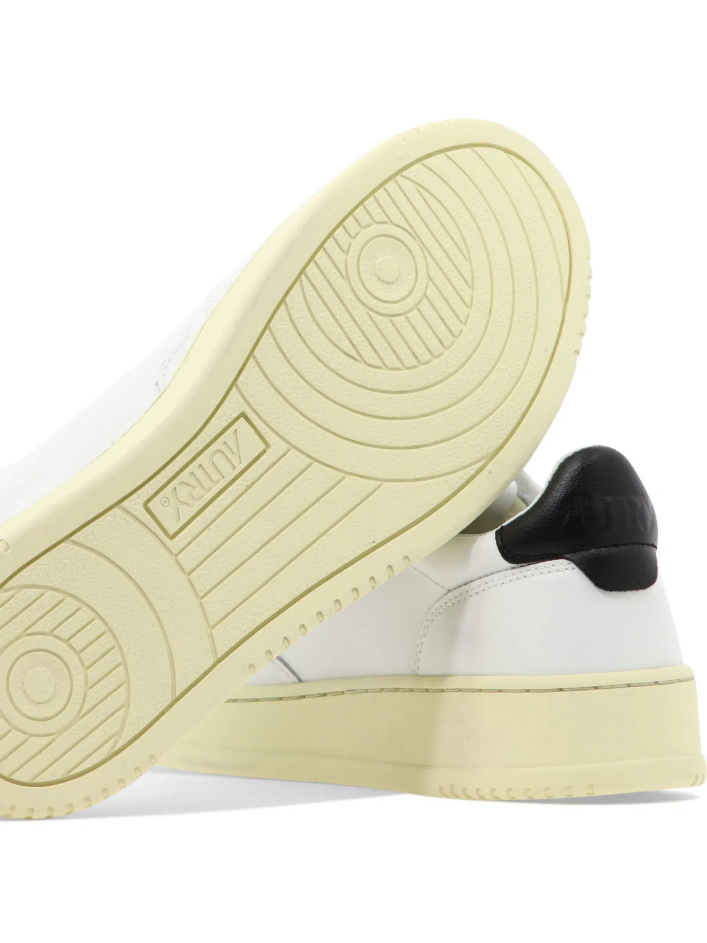 Medalist Low Sneakers & Slip-On White sold by Wanan Luxury product image thumbnail 5