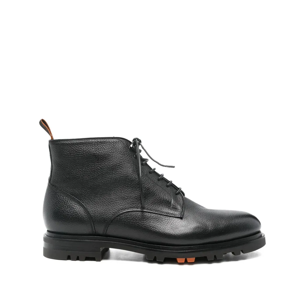 Shoes sold by Wanan Luxury