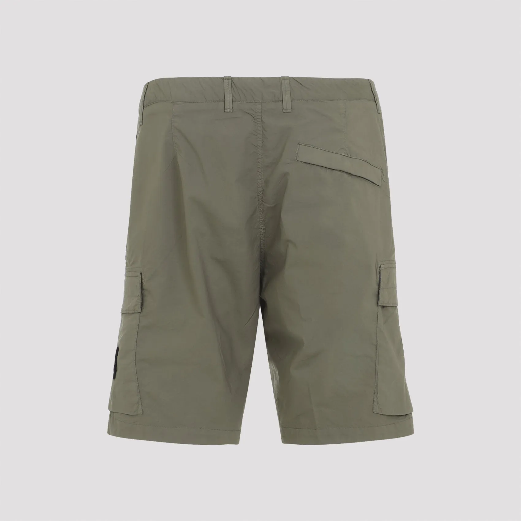 Shorts Green sold by Wanan Luxury product image thumbnail 3