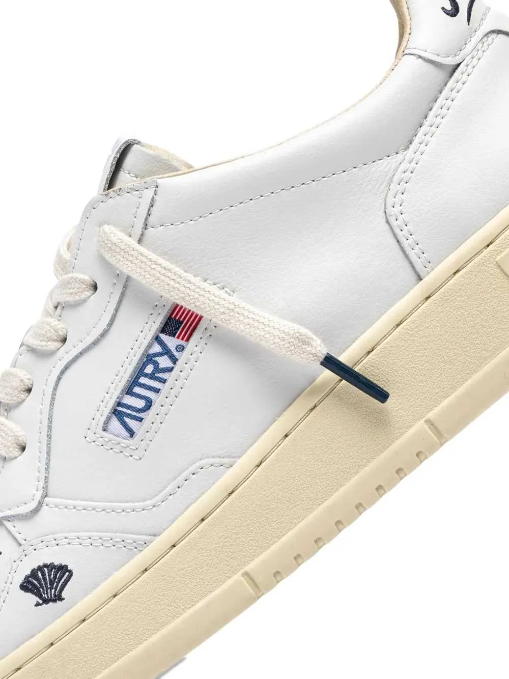 Medaglia Low-Top Leather Sneakers sold by Wanan Luxury product image thumbnail 5