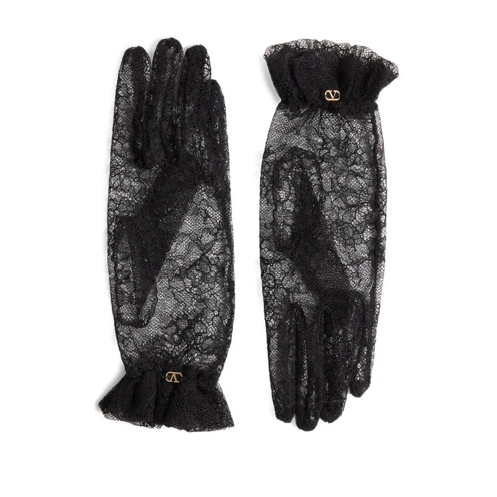 Gloves sold by Wanan Luxury