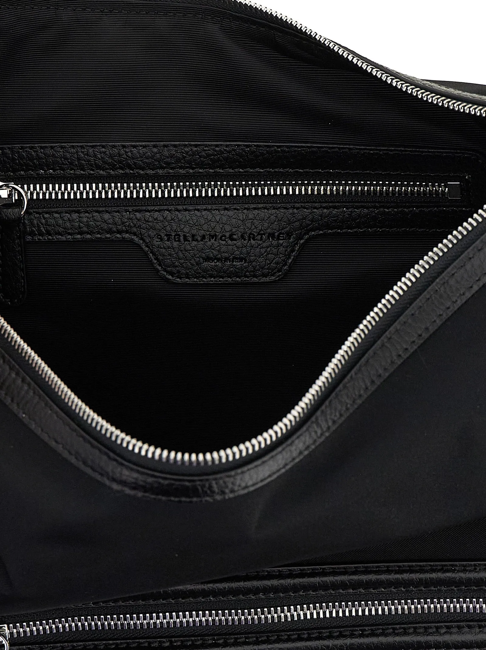 Dartmoor Shoulder Bags Black sold by Wanan Luxury product image thumbnail 4